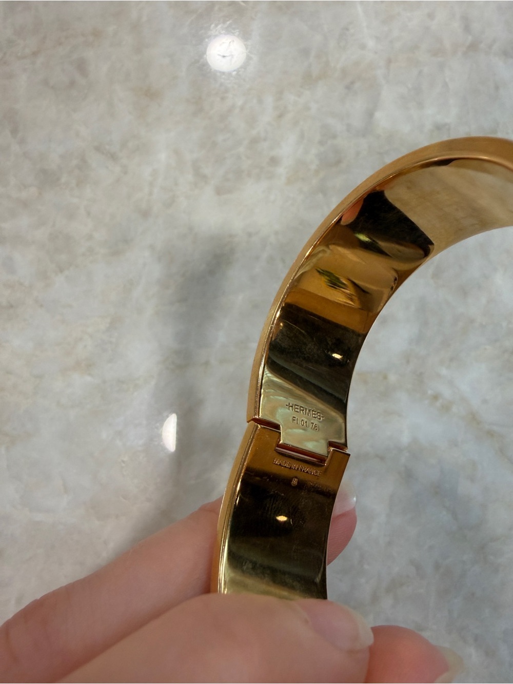 Hermès Clic Clac H Bracelet in Black and Gold - Picture 7 of 8